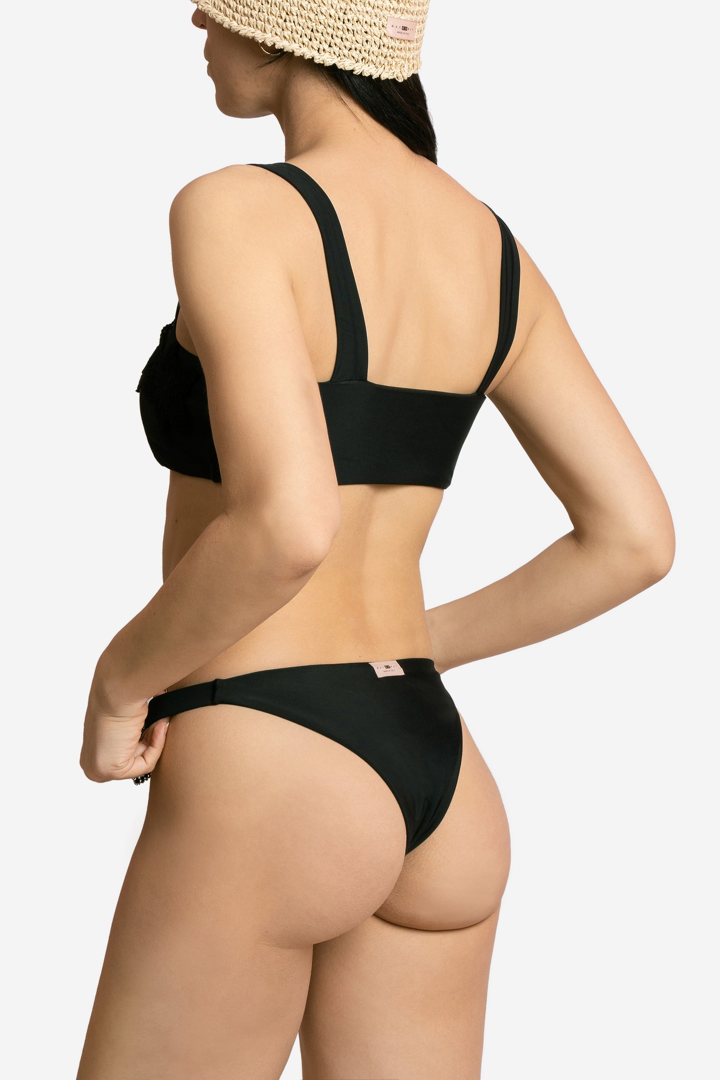 SELENE BLACK BASIC